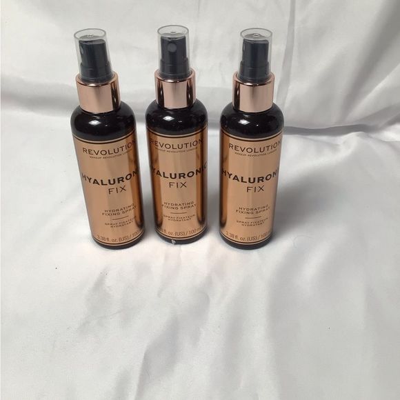 Revolution Makeup New3 Bottles Revolution Hyaluronic Fixing Spray